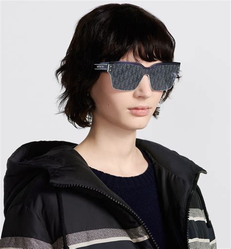 DiorClub M4U Blue Dior Oblique Mask Sunglasses.